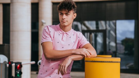Adoptez votre look avec la marque de polo Hulinu cette saison