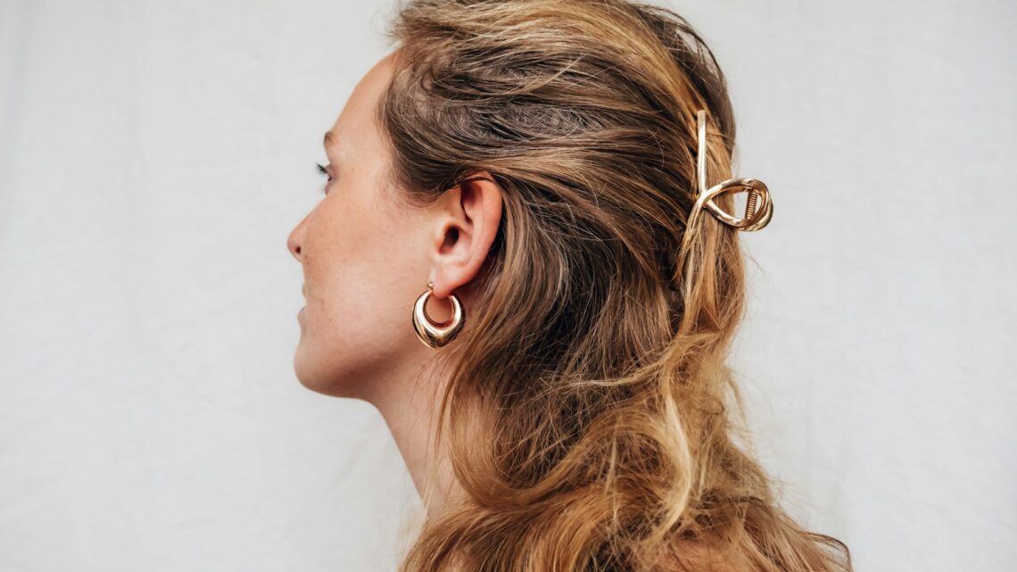 Comment choisir la barrette parfaite selon la nature de ses cheveux ?