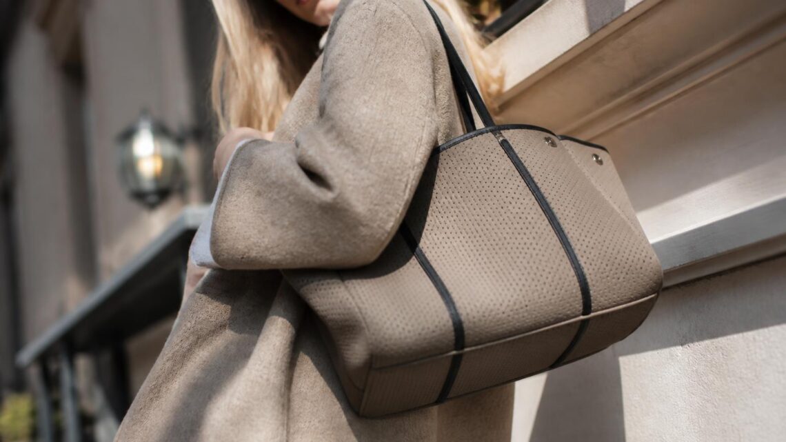 Sac en néoprène léger : la tendance incontournable de la saison